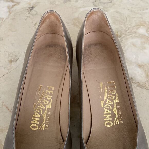 Vintage Salvatore Ferragamo Metallic Silver & Bronze Leather Court Shoes - Picture 7 of 14